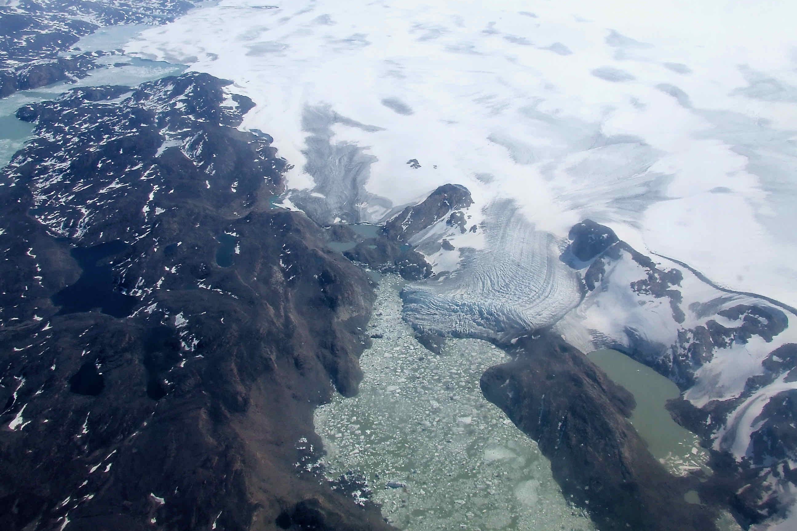 Intense meltwater runoff into the Arctic during the late deglaciation
